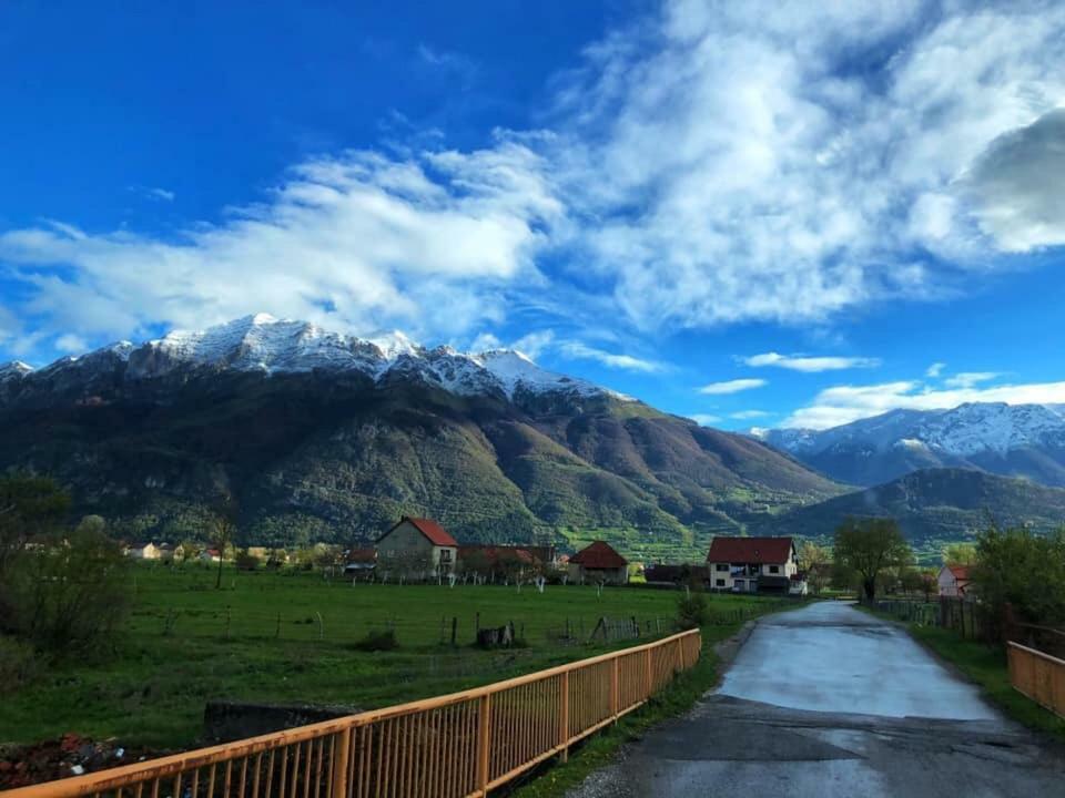 Bungalows-Oaza Vuthaj Esterno foto